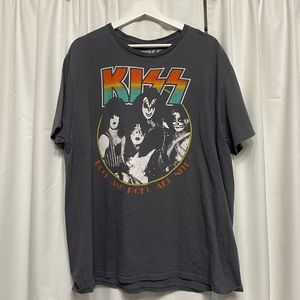VINTAGE KISS BAND SHIRT